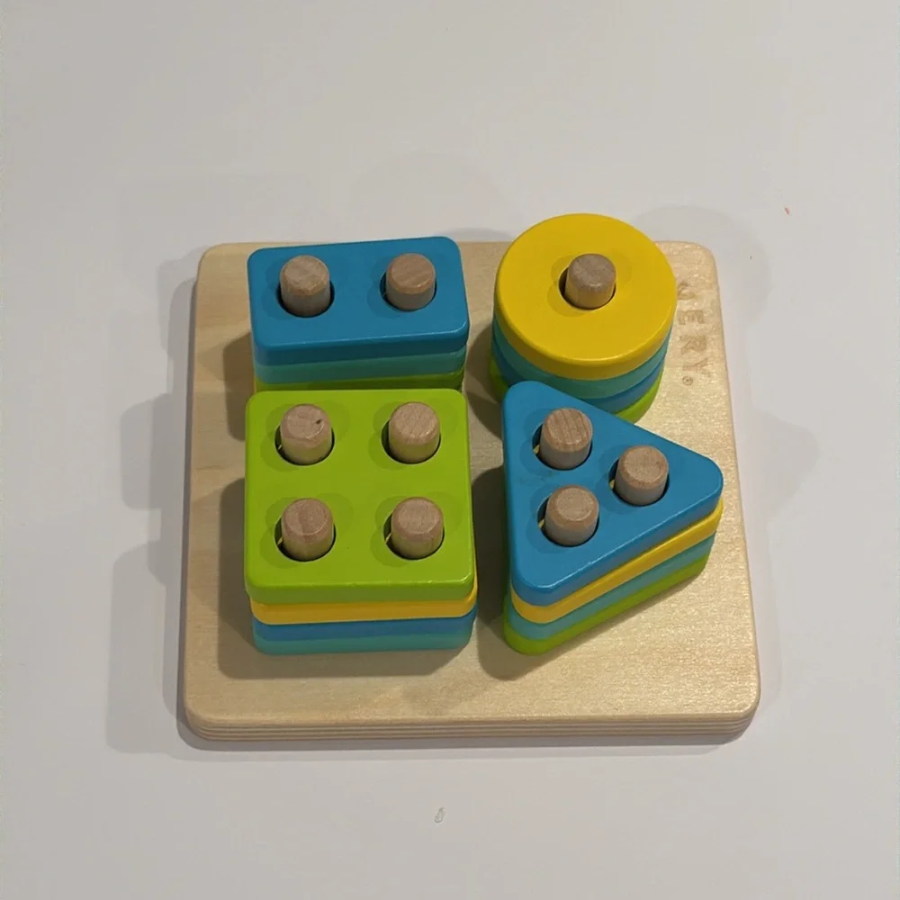 Lovevery Sort & Stack Peg Puzzle The‎ Enthusiast Play Kit Montessori wooden